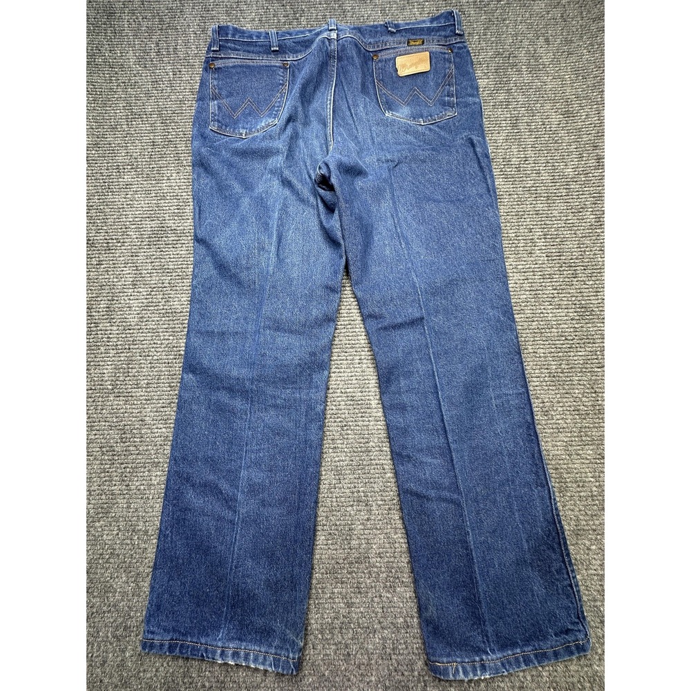 Wrangler Jeans Mens 40x30* Blue Straight Leg Denim Cotton Five Pocket Classic - Picture 5 of 8